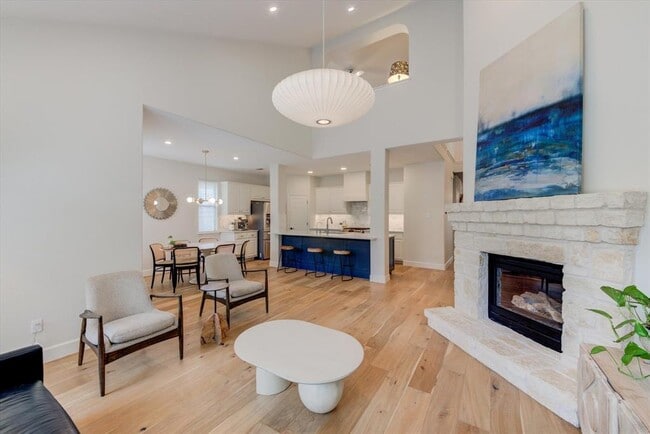 Building Photo - 11129 Cap Stone Dr