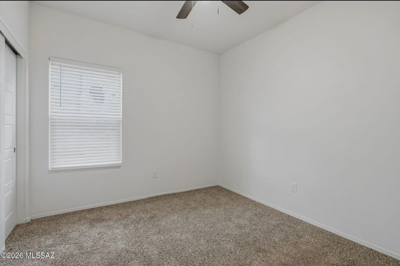 Building Photo - 2557 East Calle Joya de Ventura