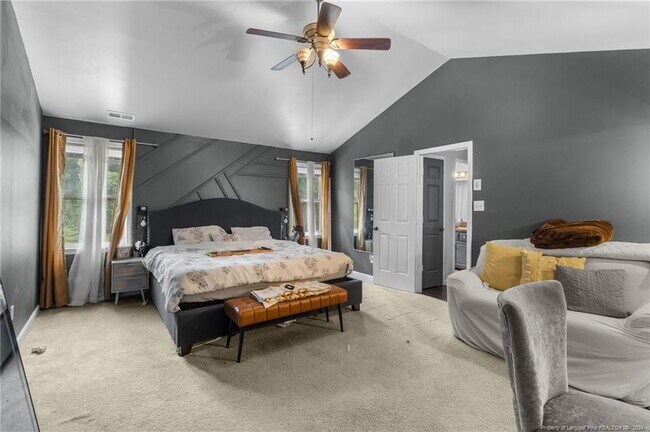 Building Photo - 3532 Kelburn Dr