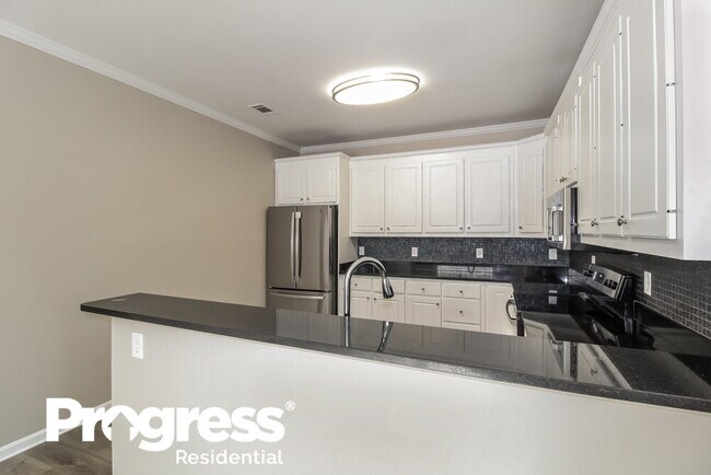 Building Photo - 1259 Saxony Dr SE