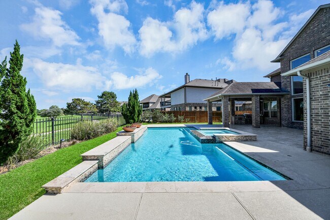 Building Photo - 25627 Fleming Lodge Ln