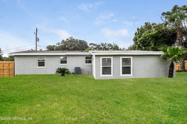 Building Photo - 2536 Emily Ln