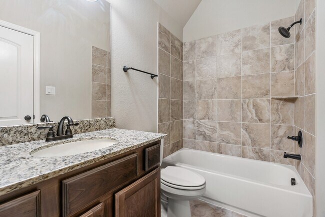 Building Photo - 138 Meadow Run Dr