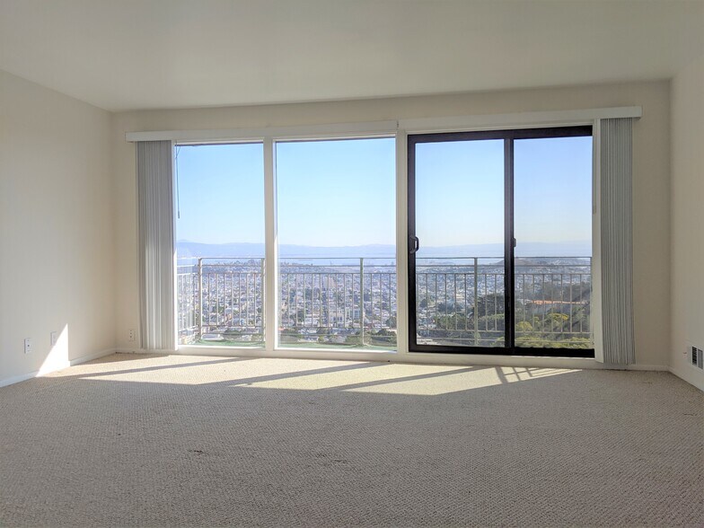 Building Photo - 350 Glenview Drive