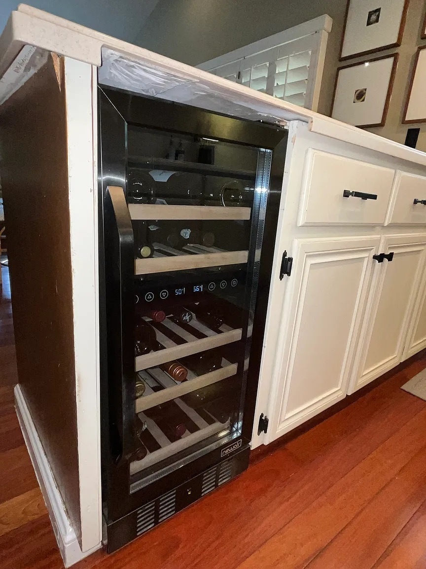 Wine Refrig - 413 La Quinta Ct
