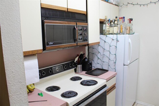 Building Photo - 2804 Rio Grande St