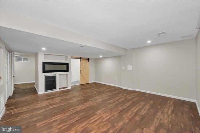 Building Photo - 140 Gold Kettle Dr