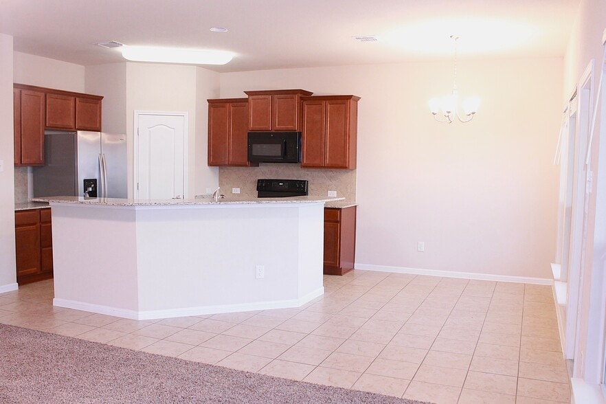Open Concept Kitchen - 1027 Aurora Grove Bnd