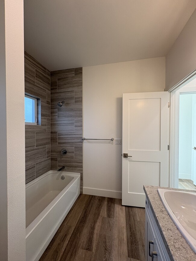 Building Photo - 81 Makawao Ave