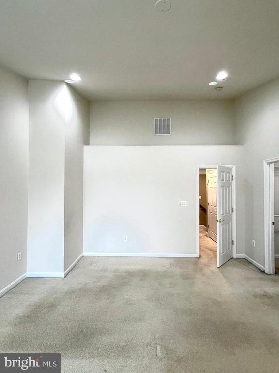 Building Photo - 47574 Royal Burnham Terrace
