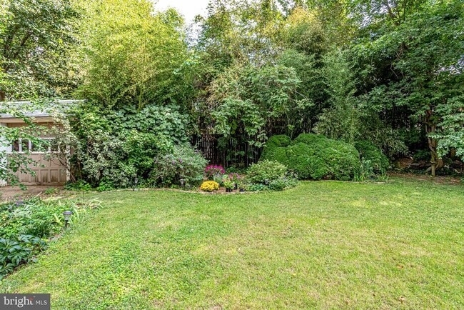 Building Photo - 1509 N Garfield St