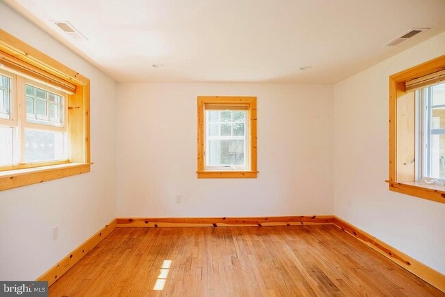 Building Photo - 1138 Bay Ridge Rd