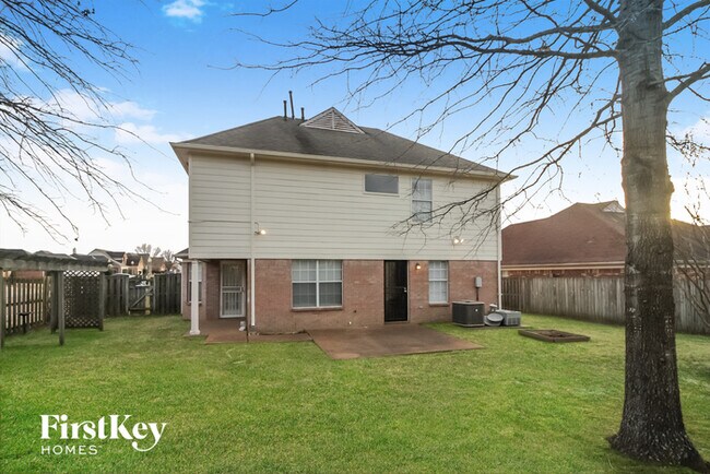 Building Photo - 10050 Cameron Ridge TR
