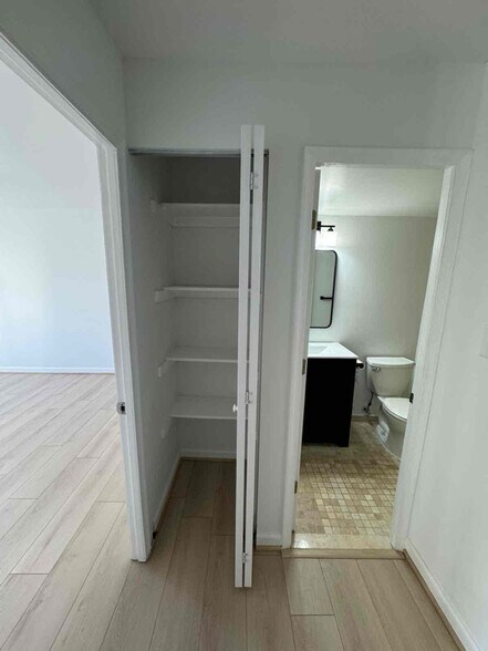 Building Photo - 3101 S Manchester St