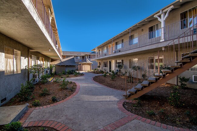 Building Photo - 20326 Saticoy St