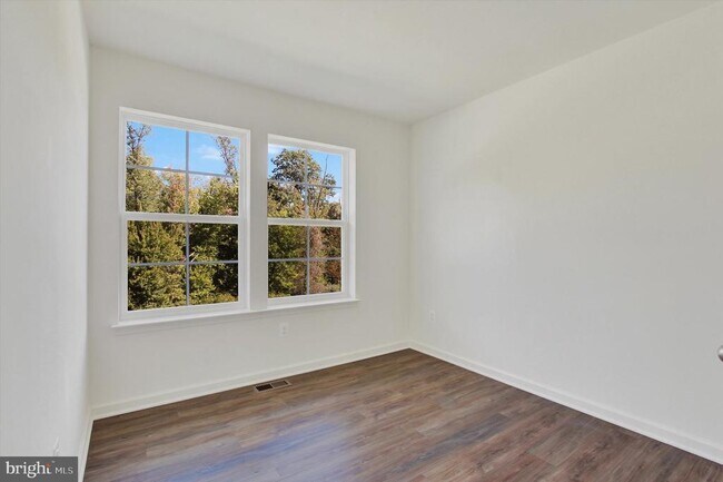 Building Photo - 105 Homestead Dr