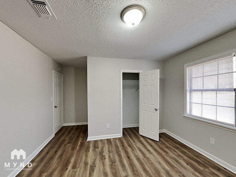 Building Photo - 2979 Bayberry Ct