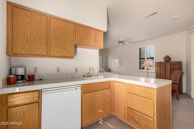 Building Photo - 15048 N Elena Dr