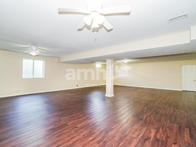 Building Photo - 1562 Tammy Louise Dr