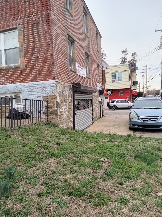 Building Photo - 1051 Rosalie St