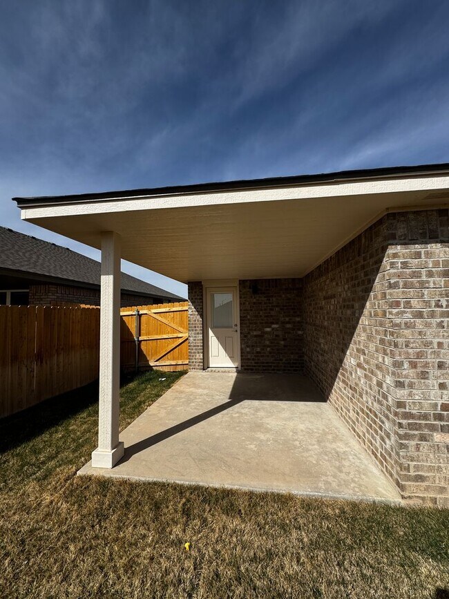 Building Photo - New construction!!! Beacon Pointe 3/2/2  $250.00 off 1st month rent