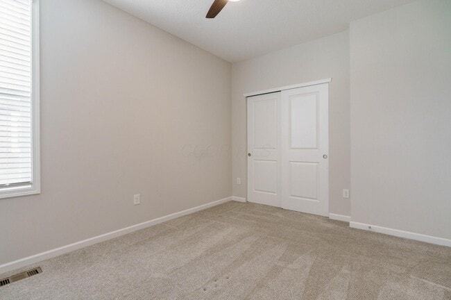 Building Photo - 8139 Wolf Path Dr