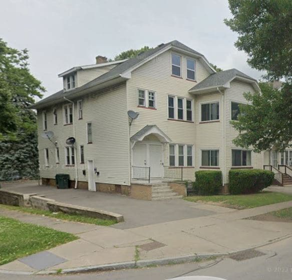 Primary Photo - 246 Norton St