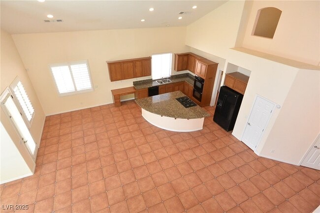 Building Photo - 983 Roseberry Dr