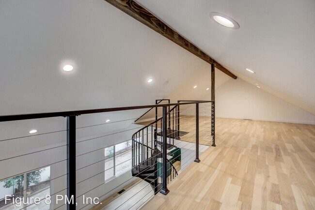 Building Photo - 1127 N Westmoreland Ave