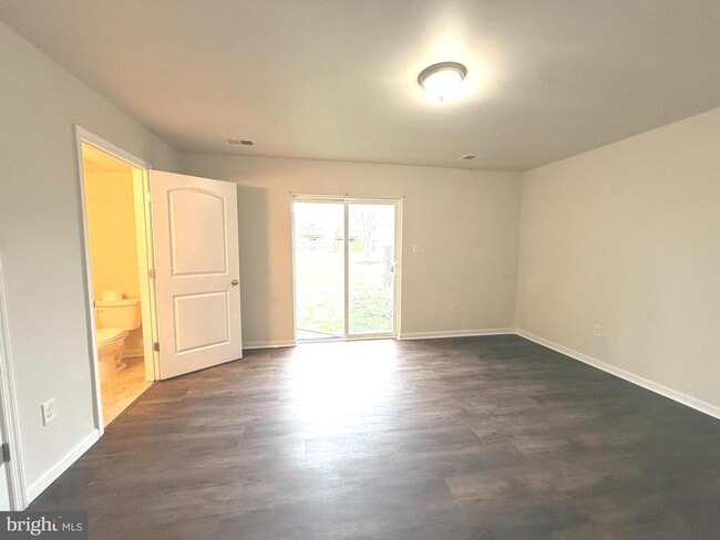 Building Photo - 189 Magellan Dr