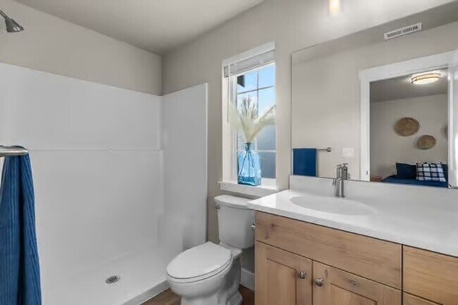 Building Photo - 63286 NW Ski Ln