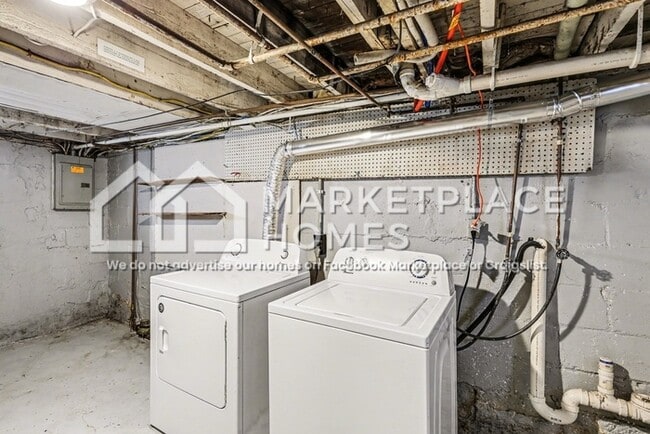 Building Photo - 730 Johnson Ave