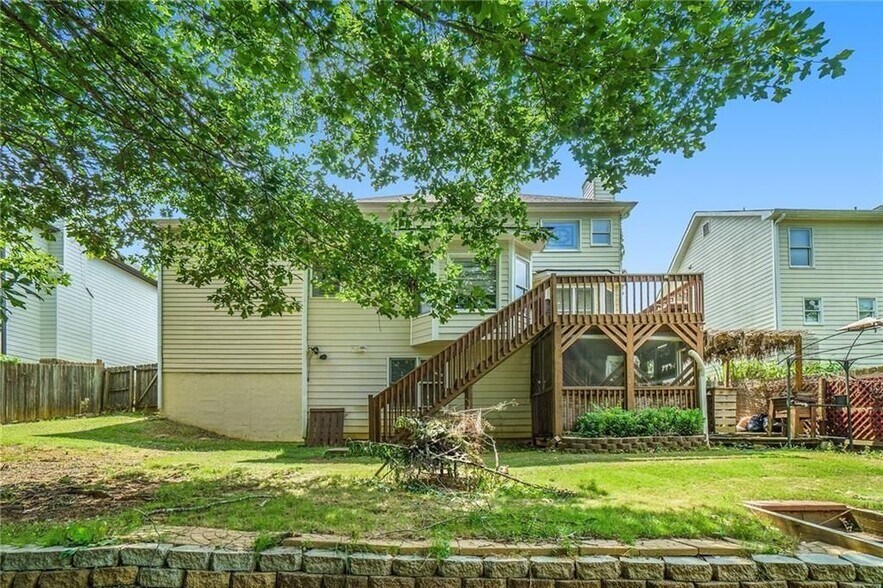 Building Photo - 855 River Overlook Dr NW