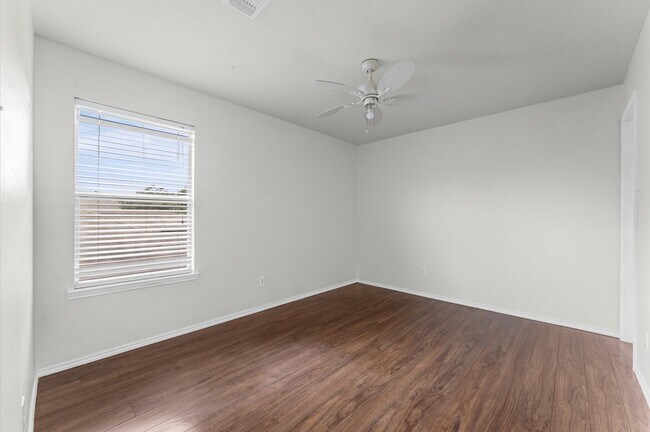 Building Photo - 12251 Noco Dr