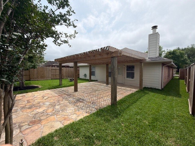 Building Photo - 32327 Cross Spring Park Ln
