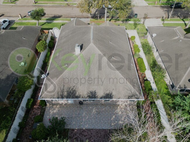 Building Photo - Gorgeous 4 bed/ 2 bath home in Sharyland Plantation (Mission, TX)