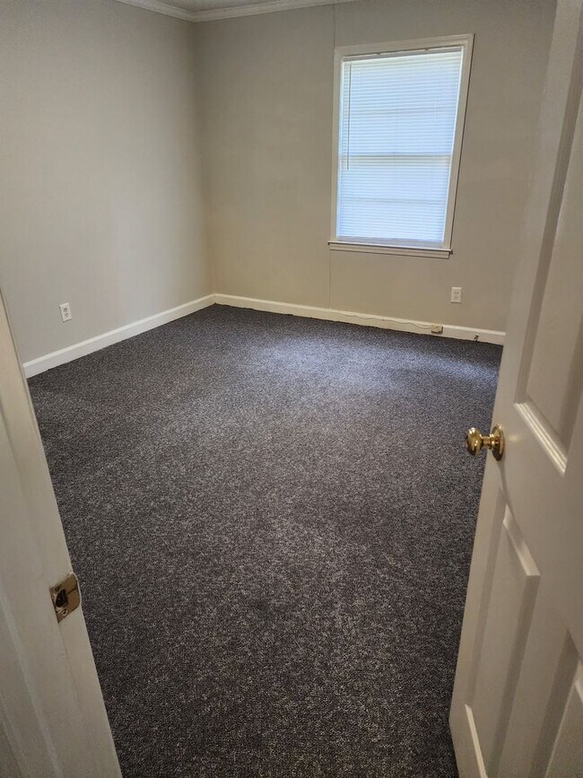 Building Photo - 1556 Malden Drive