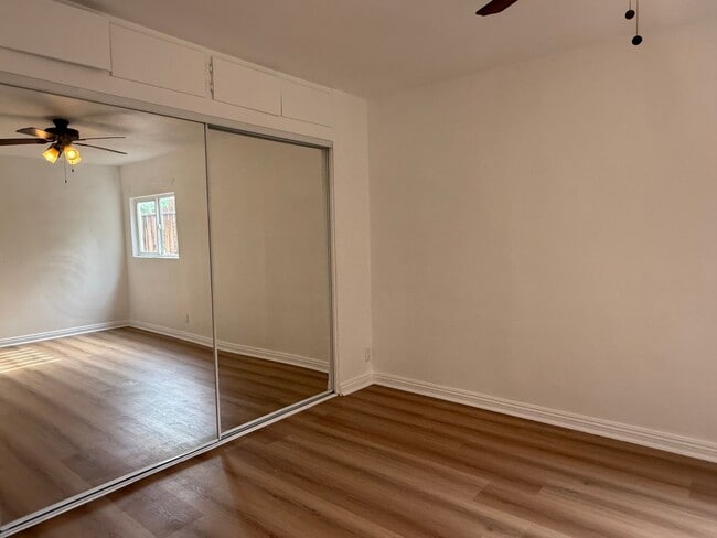 Building Photo - 241 N Ave 49