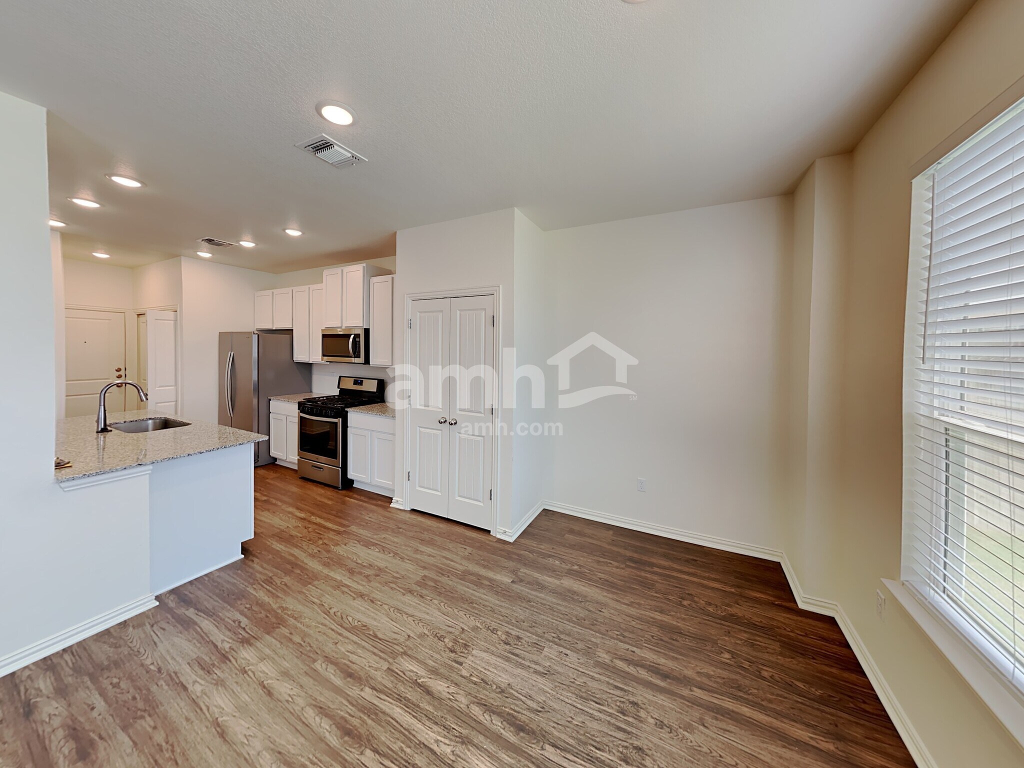 Building Photo - 2716 Geronimo Creek