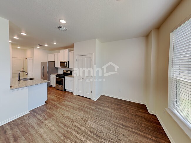 Building Photo - 2716 Geronimo Creek