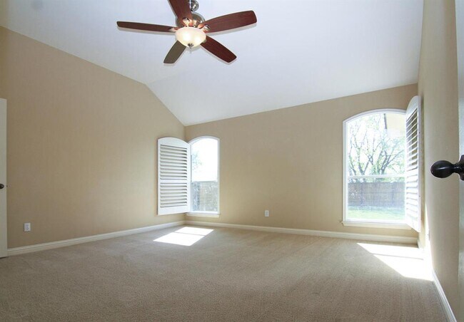 Building Photo - 3640 Rosalina Loop