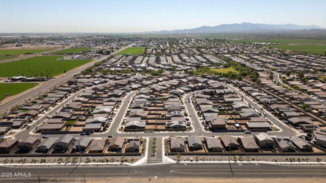 Building Photo - 25847 W Winston Dr