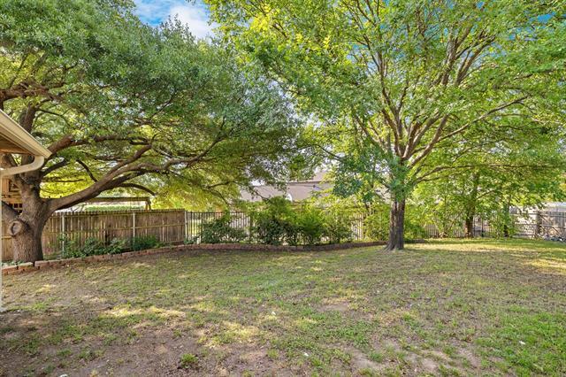 Building Photo - 8341 Crosswind Dr