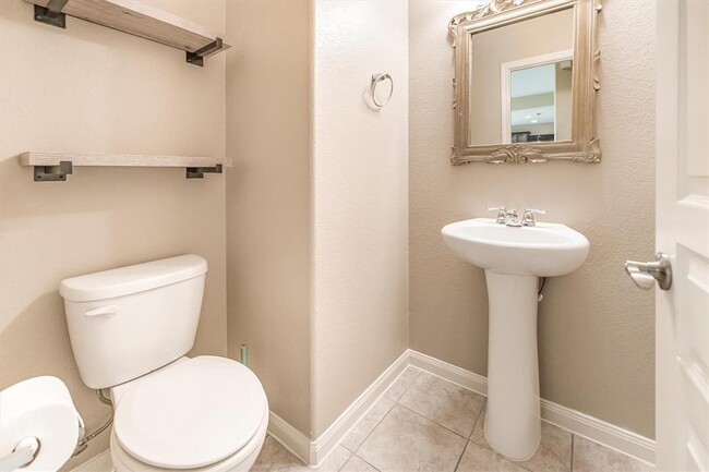 Building Photo - 24526 Raven Cliff Falls Dr