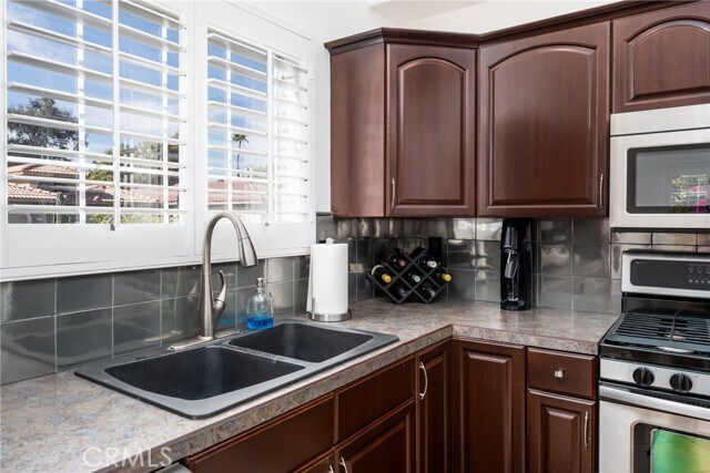Building Photo - 48330 Mamie Way