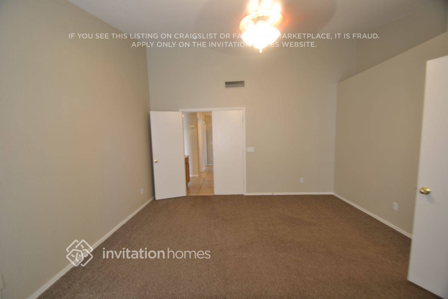 Building Photo - 8554 W Holly St
