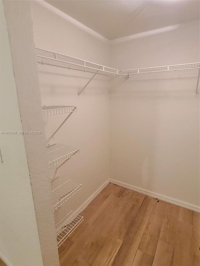 Building Photo - 2541 Centergate Dr