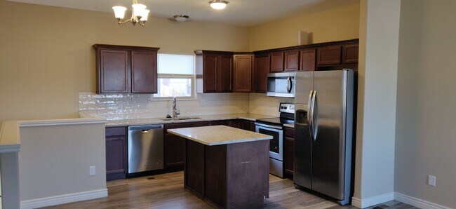 Kitchen - 2439 E Quivira St