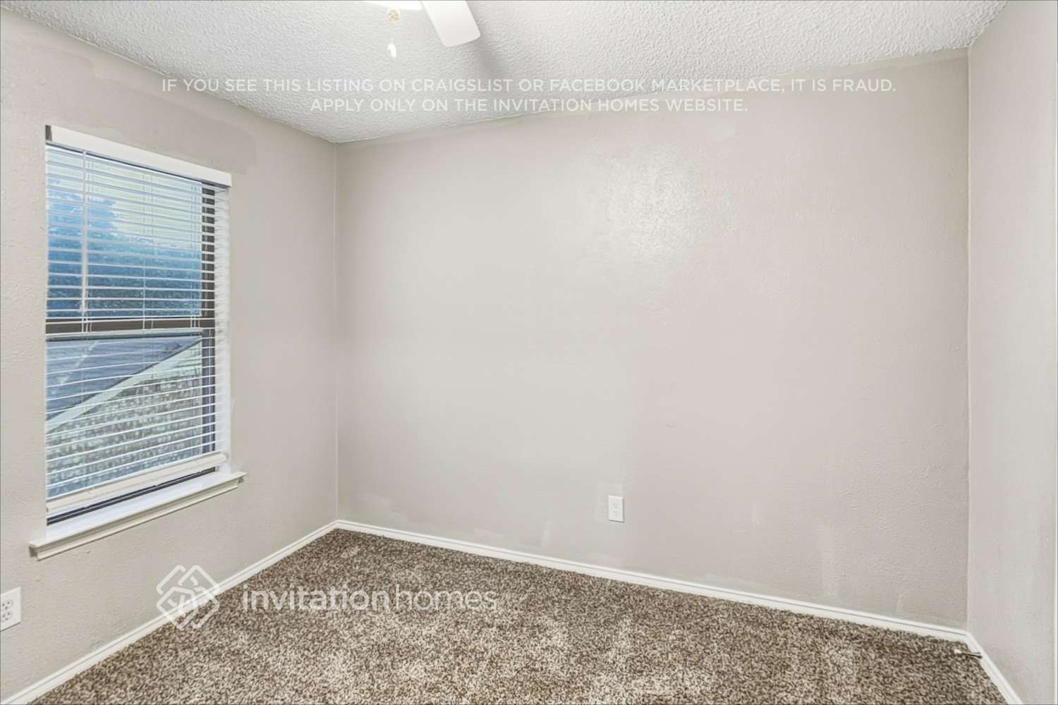 Building Photo - 427 Dawn Dr