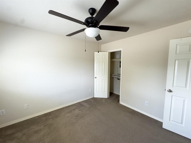 Building Photo - 26906 Henson Falls Dr